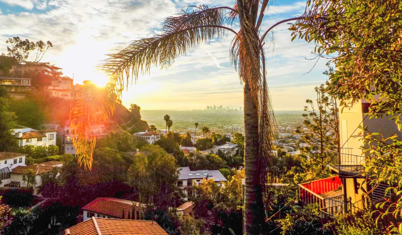 俯瞰美国洛杉矶西好莱坞的景色