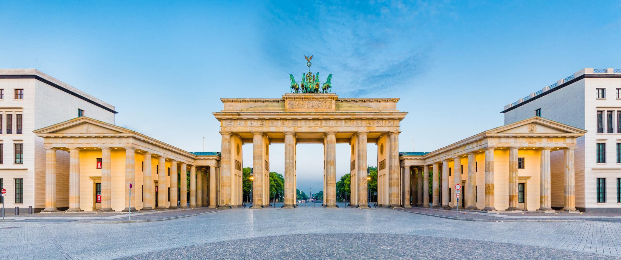 德国柏林著名的勃兰登堡门附近无人