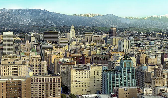 这是从高处拍摄的美国洛杉矶的照片