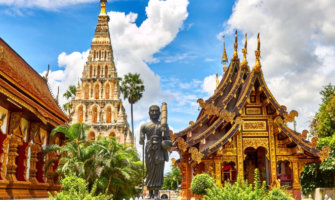 泰国众多传统佛教寺庙之一