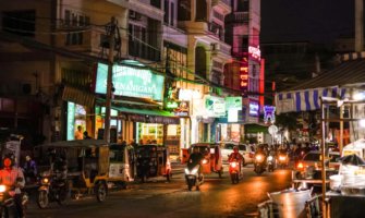 Phnom Penh，柬埔寨晚上