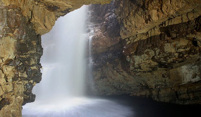 苏格兰神秘的斯穆洞穴