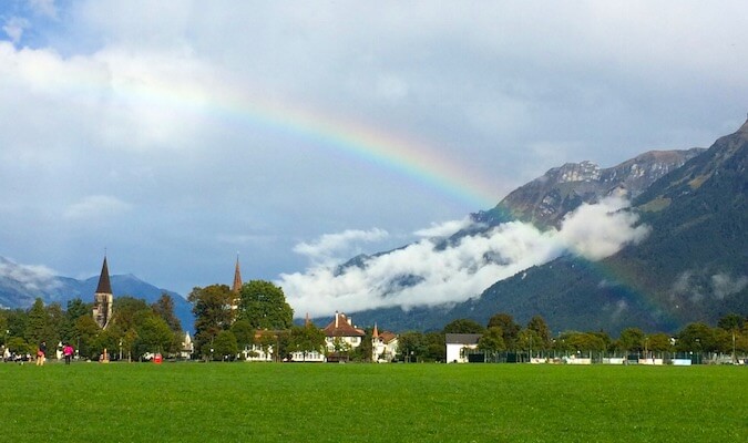 瑞士因特拉肯的彩虹