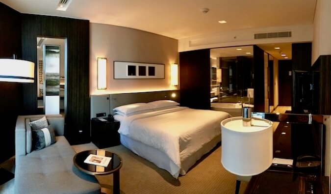 迪拜一家酒店房间的照片