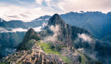 马丘比丘，秘鲁，云雾缭绕