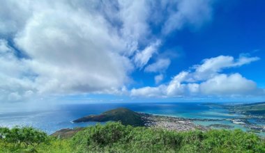 夏威夷瓦胡岛蔚蓝的天空